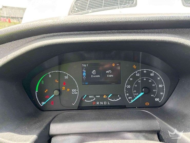 2023-ford-cargo-image-22