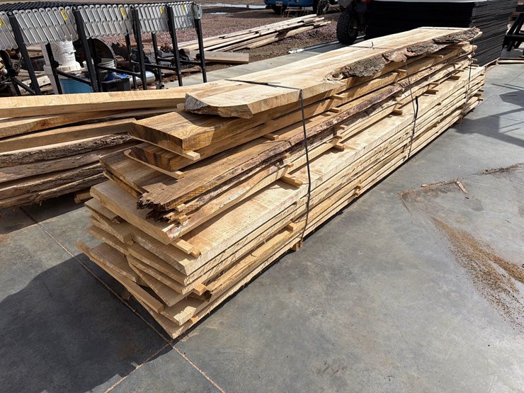 rough-saw-maple-lumber-image-1