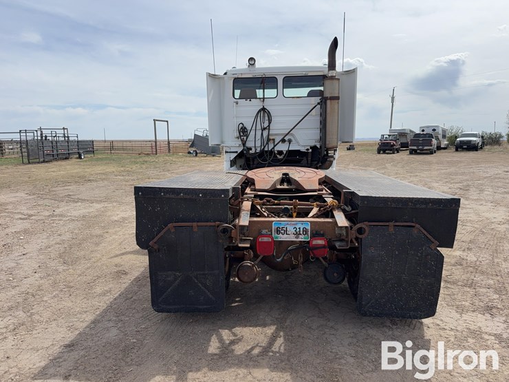 1991-freightliner-flc112-image-6