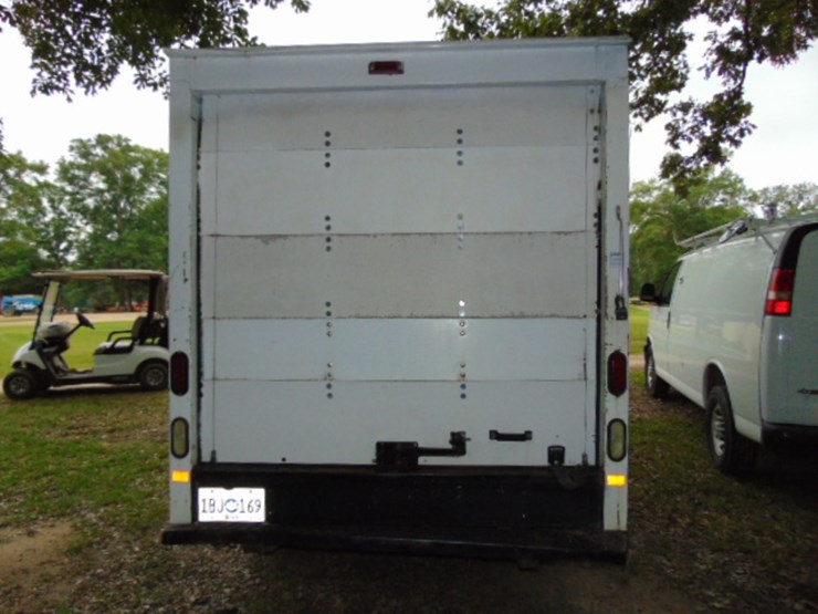 2005-ford-e350-image-5