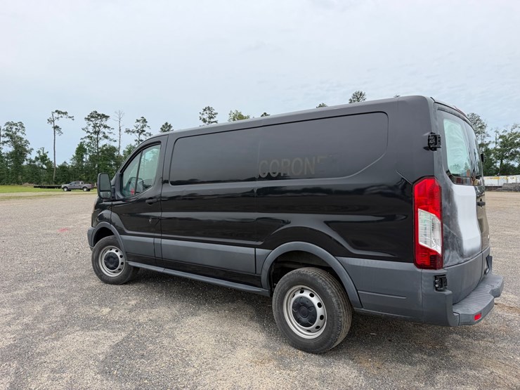 2015-ford-transit-image-4