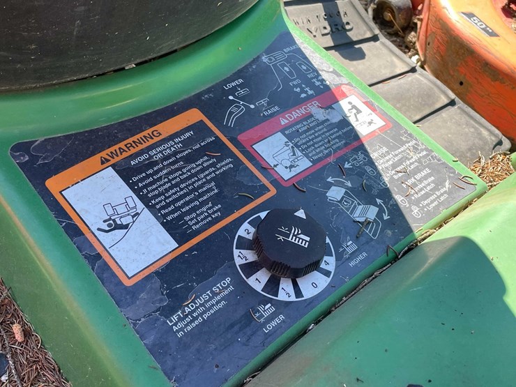 john-deere-345-image-11