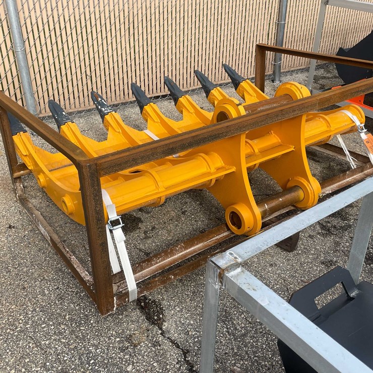 CATERPILLAR 320