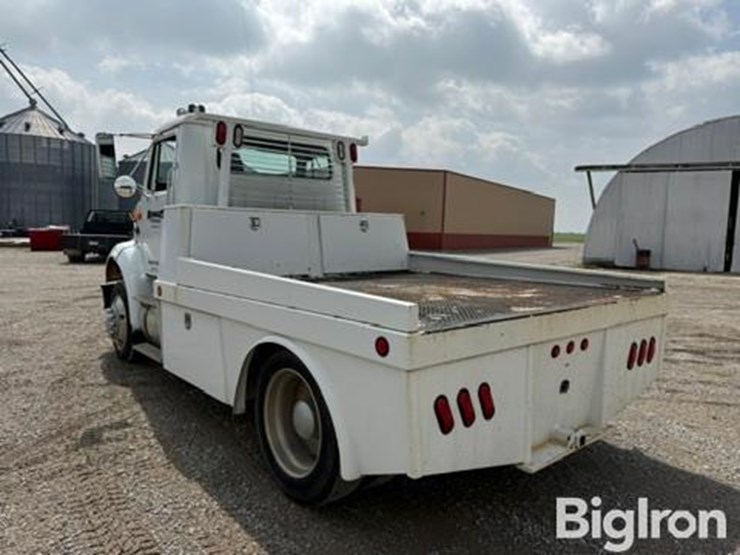 1990-international-7100-image-7
