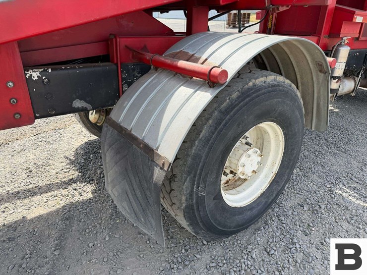 1994-peterbilt-320-image-42