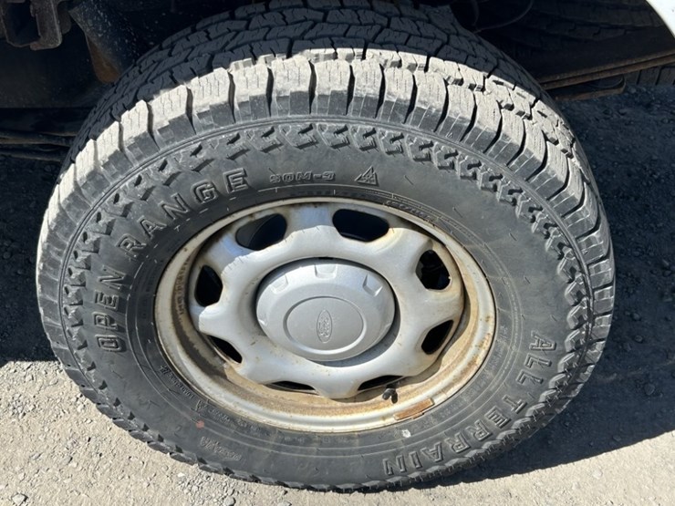 2011-ford-f150-xl-image-36