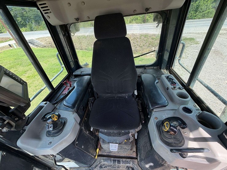 komatsu-d39px-23-image-24