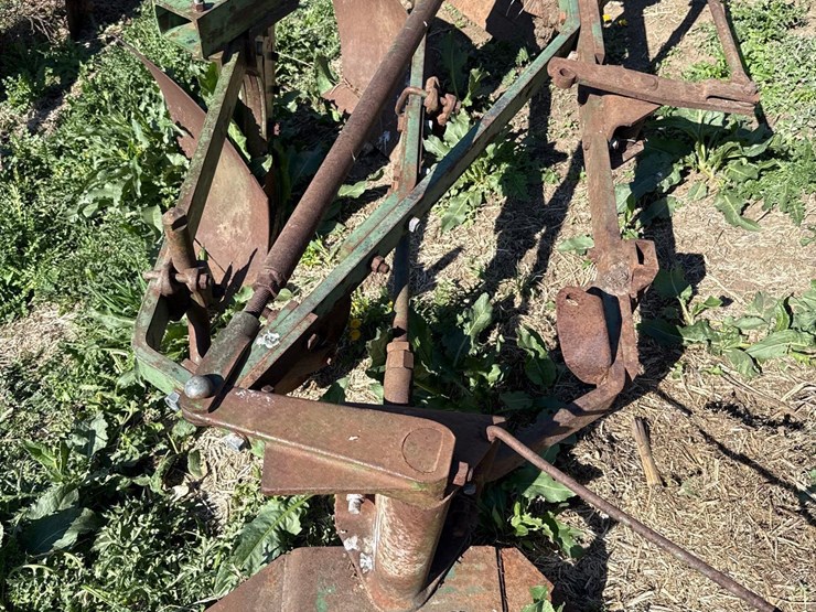 john-deere-145-image-12