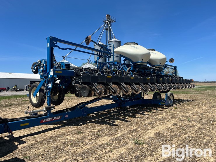 2023-kinze-3605-image-1