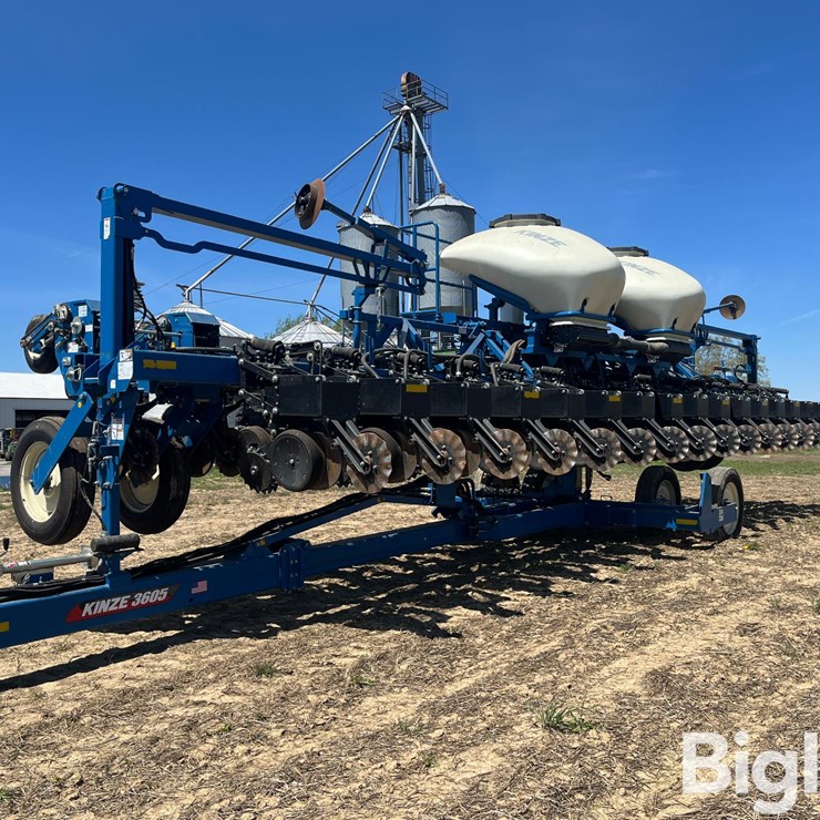 2023 KINZE 3605