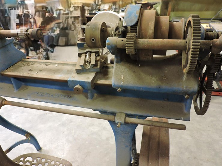vintage,-w-f-&-barnes-treadle-lathe-image-5