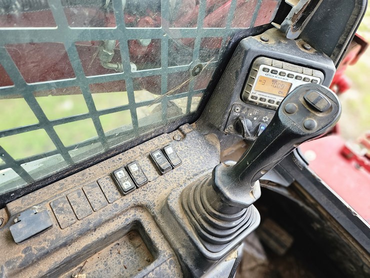 takeuchi-tl10v2-image-15
