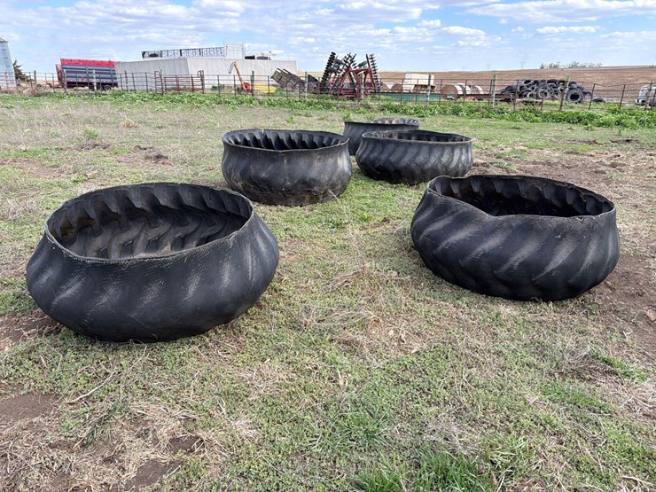 5-tire-feed-bunks-image-1