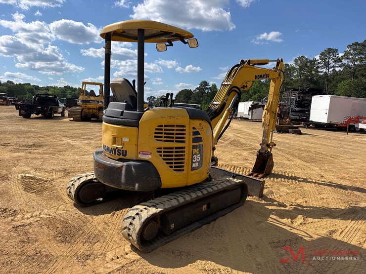 2015-komatsu-pc35mr-3-image-4