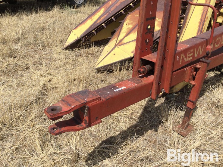 new-holland-880-image-10