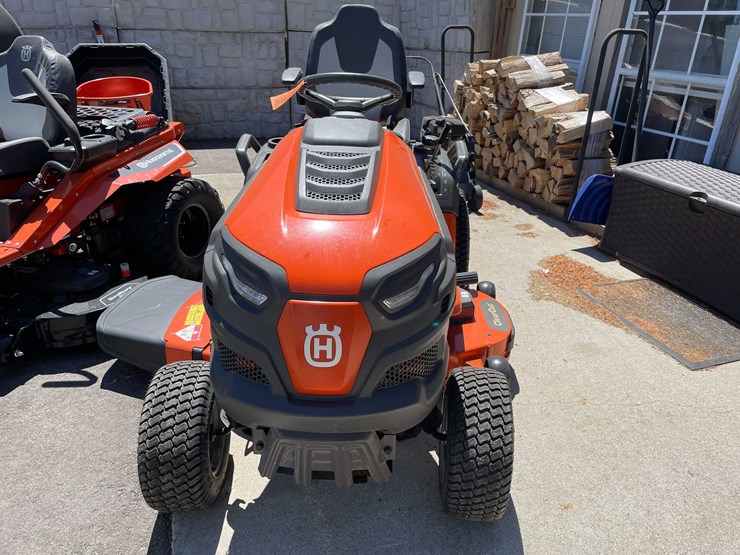 #6927-•-new-husqvarna-riding-lawn-mower-image-2