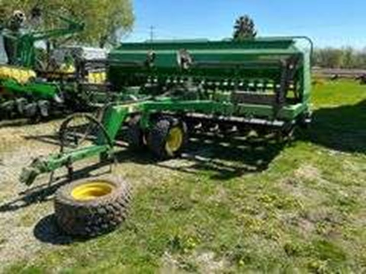 john-deere-1590-image-1