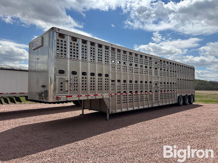 2012-eby-livestock-trailer-image-1
