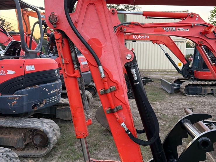 2009-kubota-u35-image-17