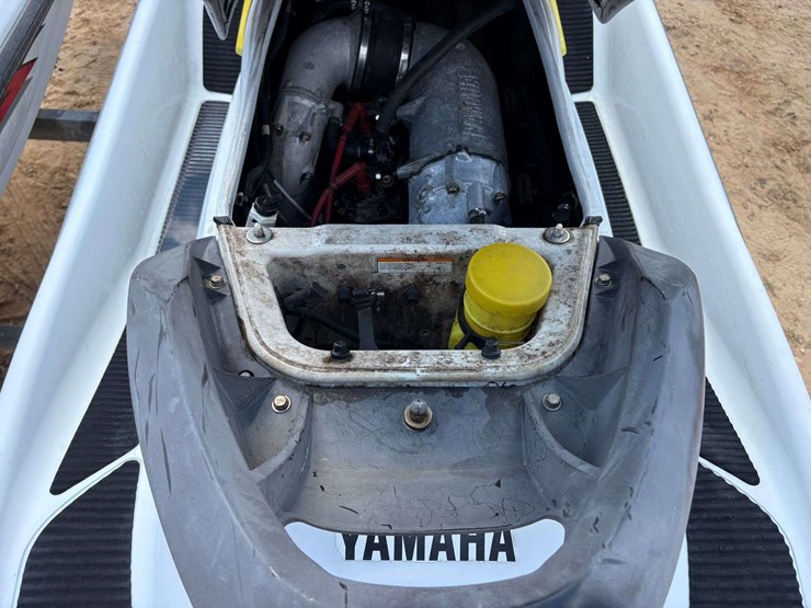 (2)-yamaha-jet-skis-&-trailer-image-18
