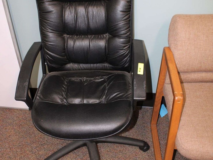 chairs-image-3