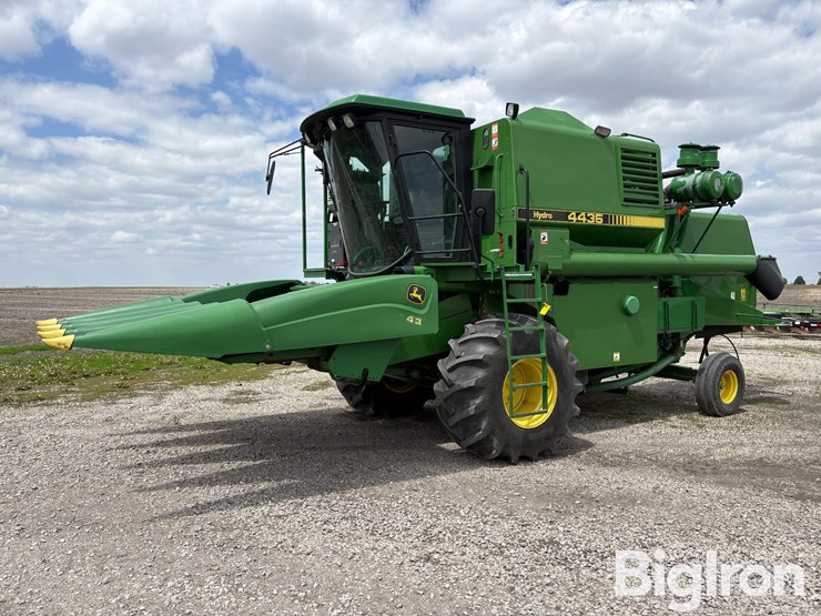 1991-john-deere-4435-image-1