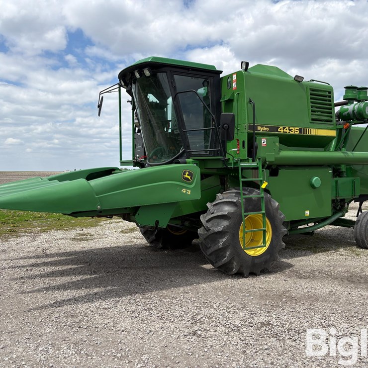 1991 JOHN DEERE 4435