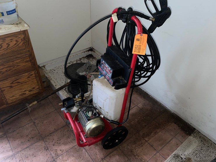 #7052-•-xtreme-kleen-pressure-washer-image-1