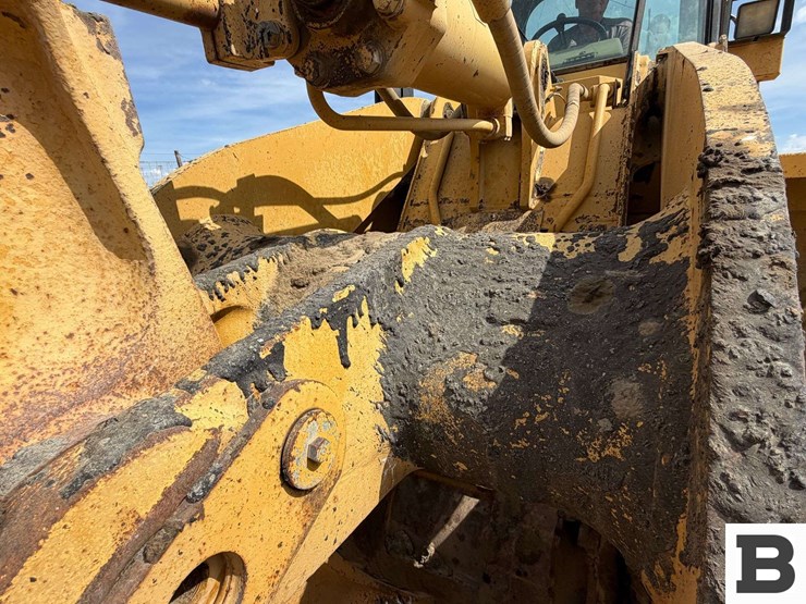 caterpillar-960f-image-14
