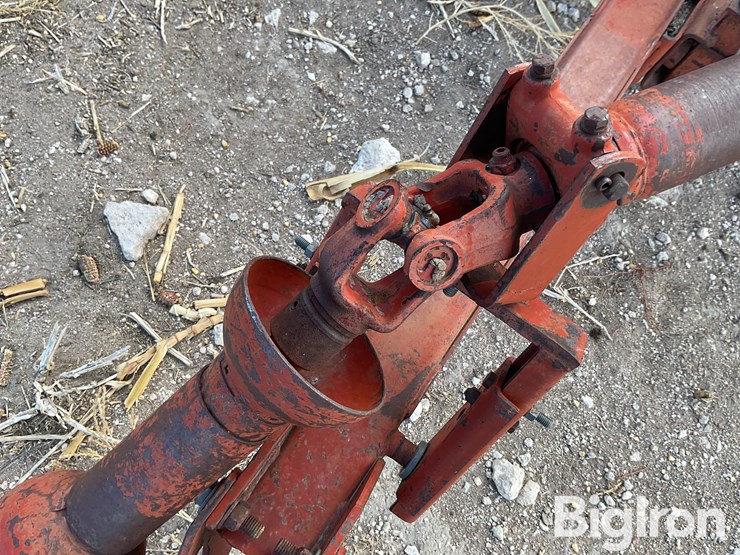 new-holland-285-image-11