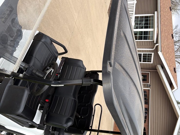 2023-evolution-electric-golf-cart-1-owner-image-20