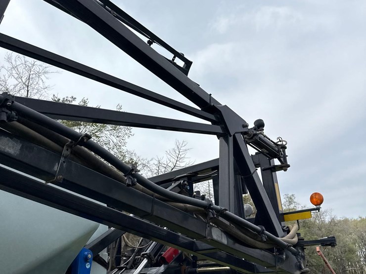 new-holland-s1070-image-51