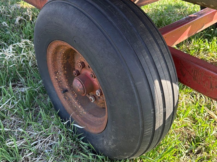 57”-x-7ft-auger-wagon-image-9