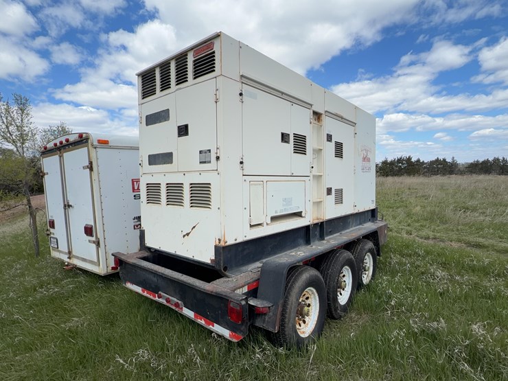wisper-watt-dca-400ssv-generator-image-4
