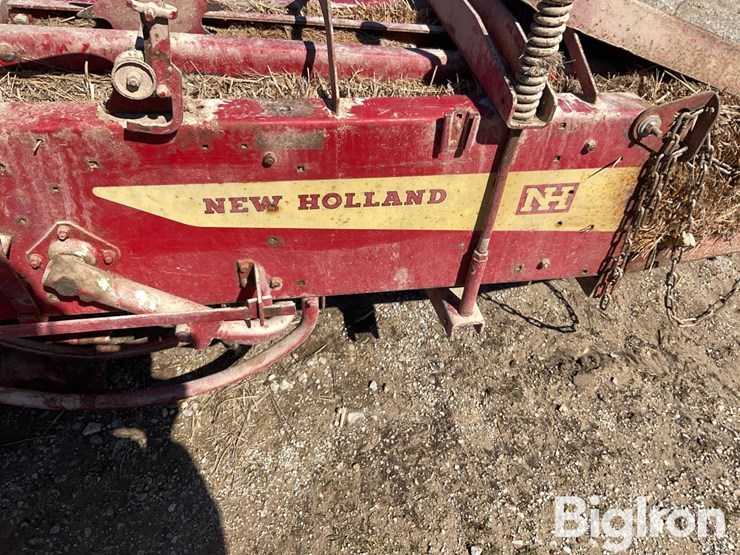 new-holland-275-image-19