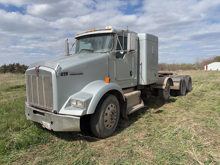 2006-kw-t800-sleeper-image-1