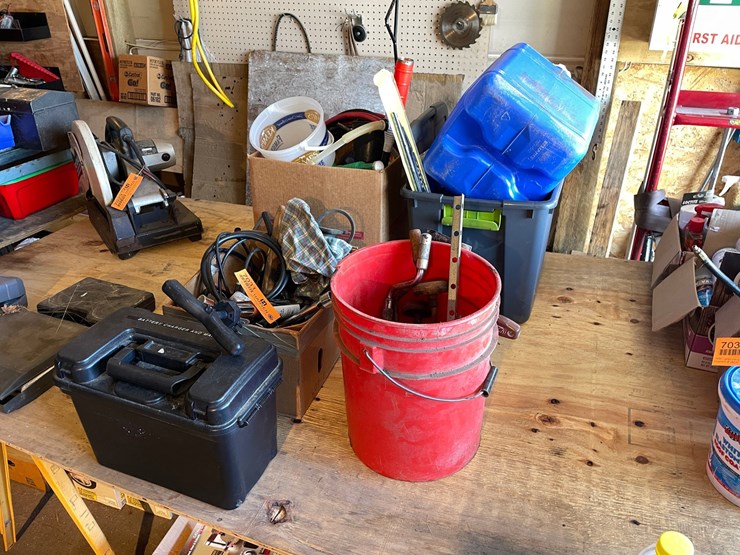 #7031-•-misc.-tools-and-automotive-items-image-1