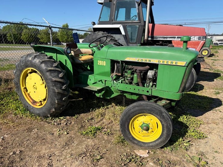 2010-john-deere-2010-image-2