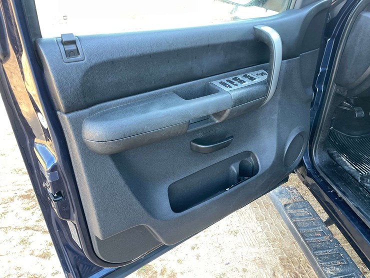 2009-chevrolet-silverado-1500-image-9