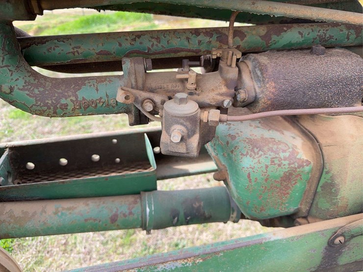 john-deere-b-image-24