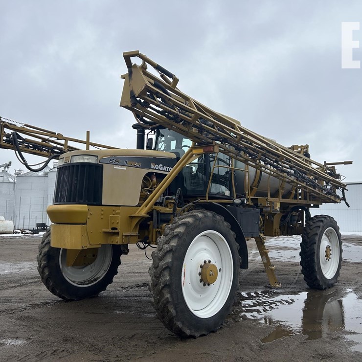 2009 AG-CHEM ROGATOR SS1084