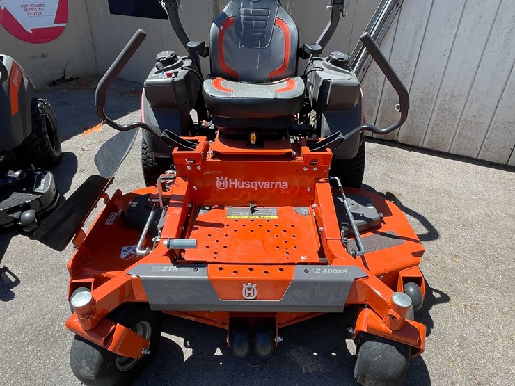 #6928-•-new-husqvarna-zero-turn-riding-lawn-mower-image-3