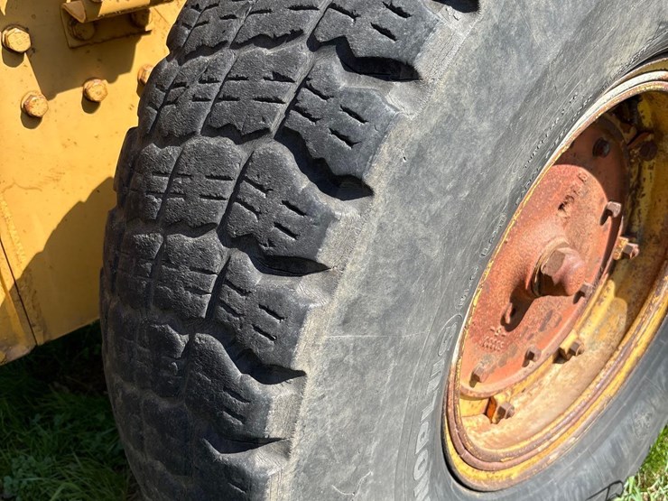 caterpillar-12f-image-26