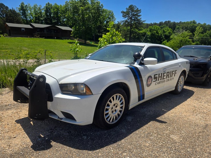 #24339-•-2014-dodge-charger-passenger-car-image-13