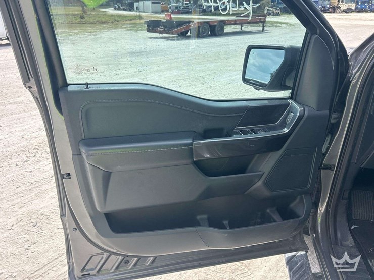 2021-ford-f150-image-14