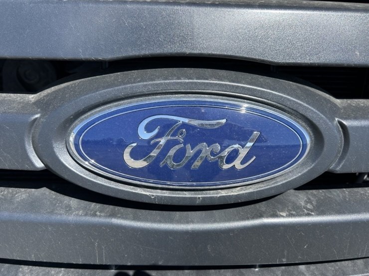 2011-ford-f150-xl-image-9