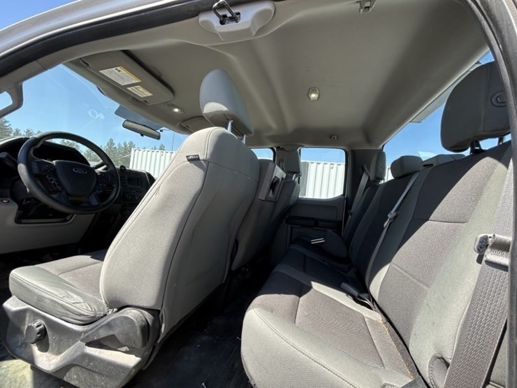 2016-ford-f150-xl-image-28