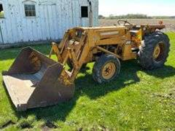 massey-ferguson-2200-image-1