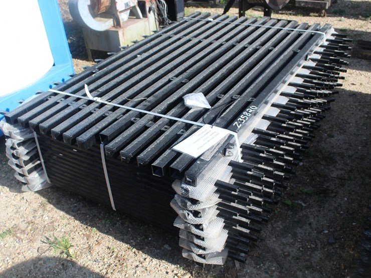 #5112-•-bundle-of-100ft-wrought-iron-powder-coated-fence-image-2