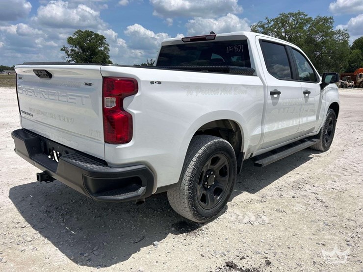 2024-chevrolet-silverado-1500-image-3